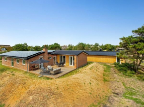 Holiday Home Dirtje - 200m from the sea by Interhome